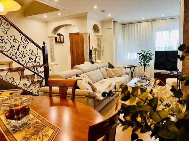 3 soveværelse Lejlighed til salg i Elche / Elx med swimmingpool - € 444.000 (Ref: 9528160)