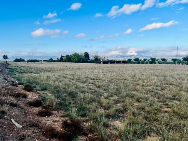 Grunde uden byggetilladelser til salg i Villena - € 40.000 (Ref: 9541589)