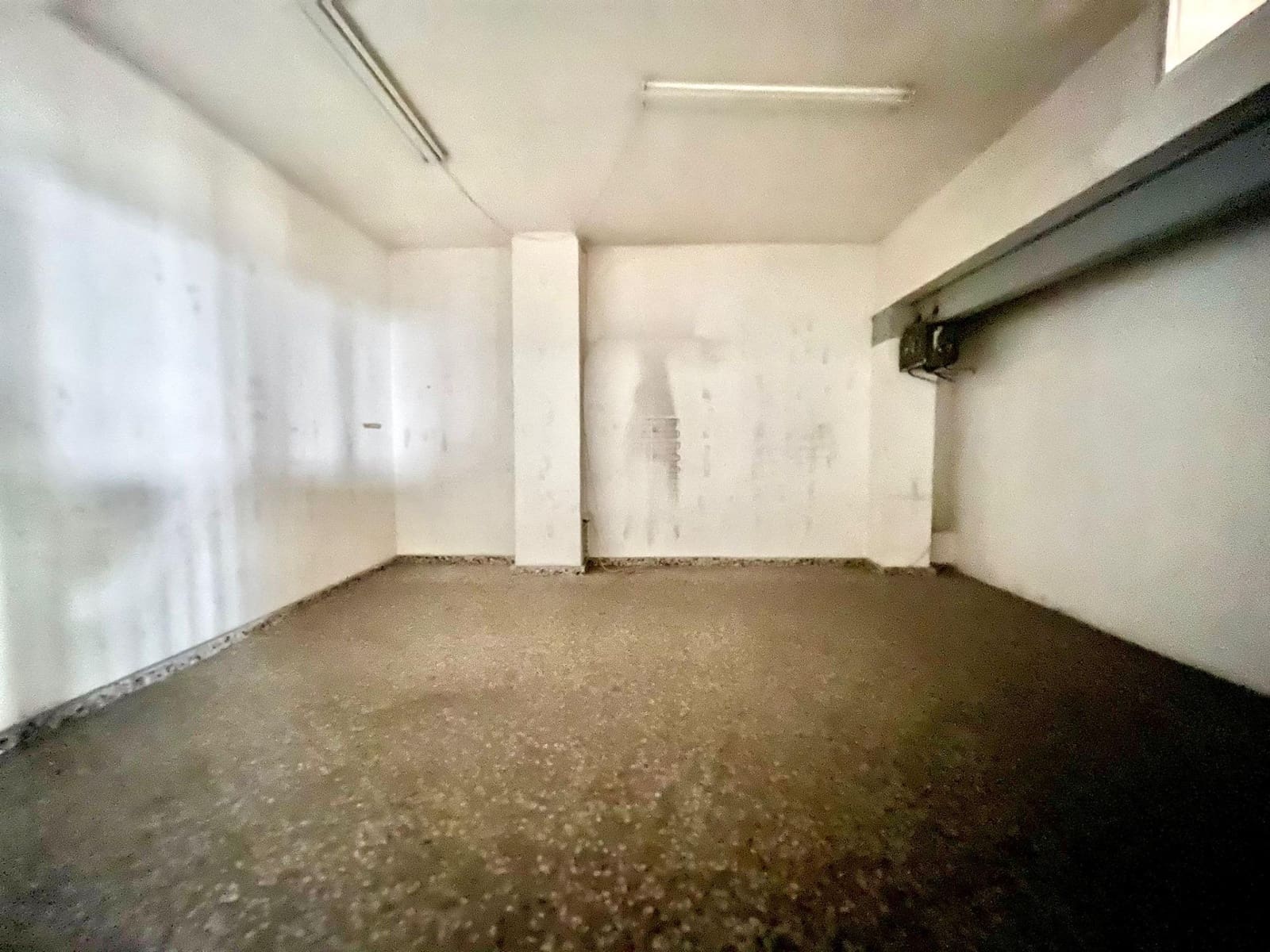 Kommersiell til salgs i Elche / Elx - € 140 000 (Ref: 9541593)