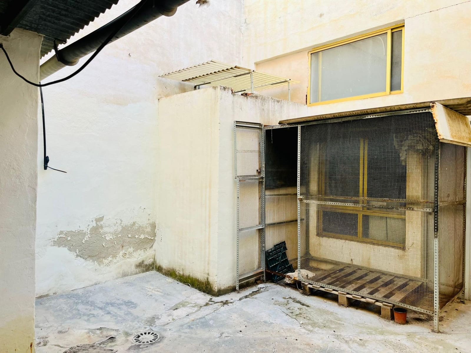 Kommersiell til salgs i Elche / Elx - € 140 000 (Ref: 9541593)