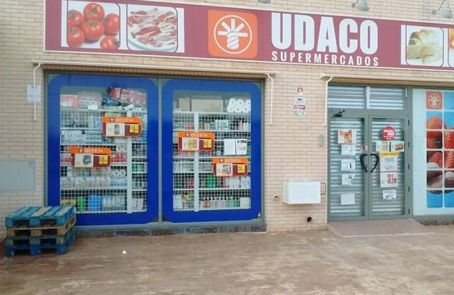 Comercial para venda em Guardamar del Segura - 220 000 € (Ref: 9541595)