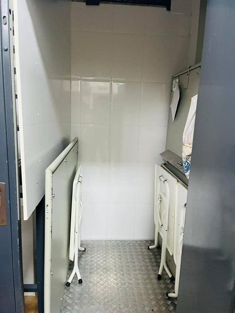 Erhverv til salg i Albatera med garage - € 240.000 (Ref: 9541596)