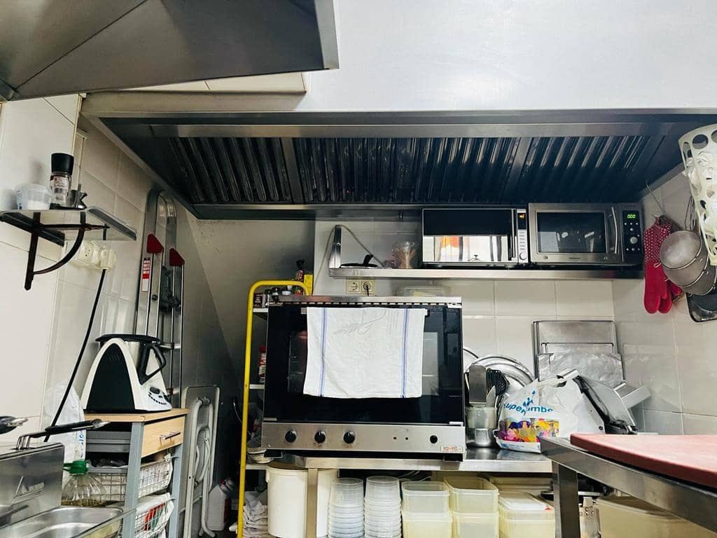 Erhverv til salg i Albatera med garage - € 240.000 (Ref: 9541596)