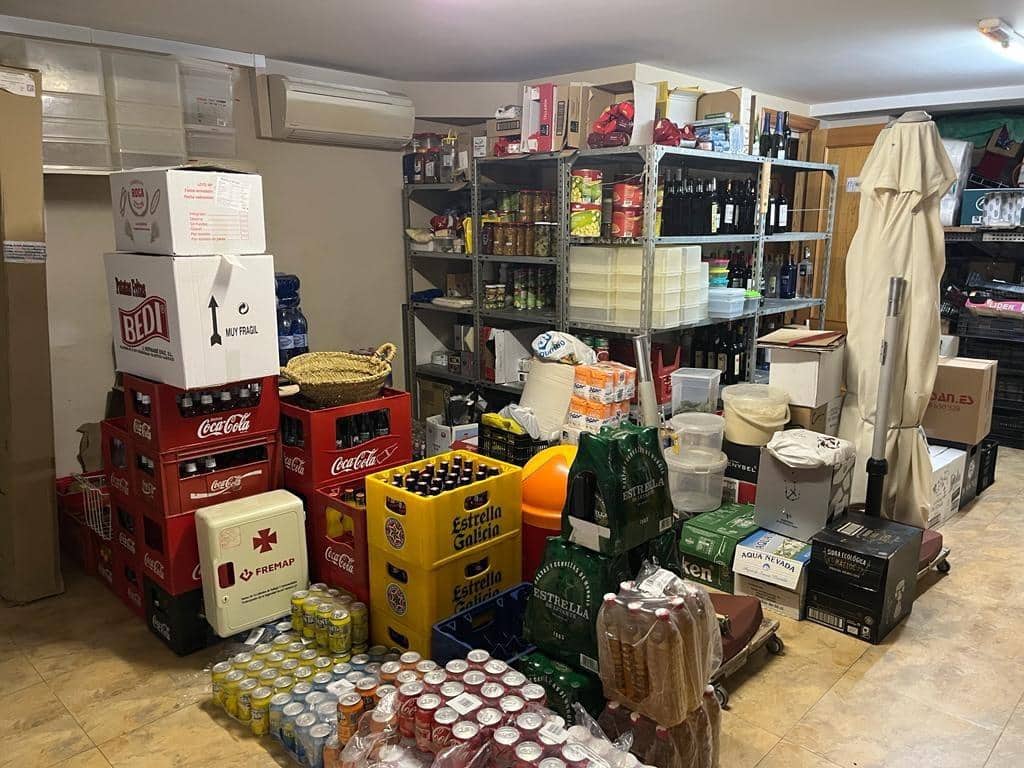 Erhverv til salg i Albatera med garage - € 240.000 (Ref: 9541596)