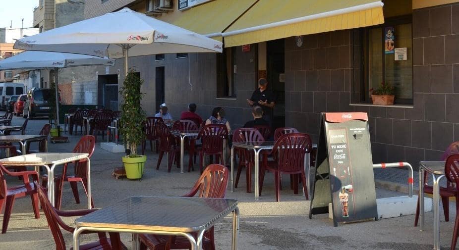 Erhverv til salg i Albatera med garage - € 240.000 (Ref: 9541596)