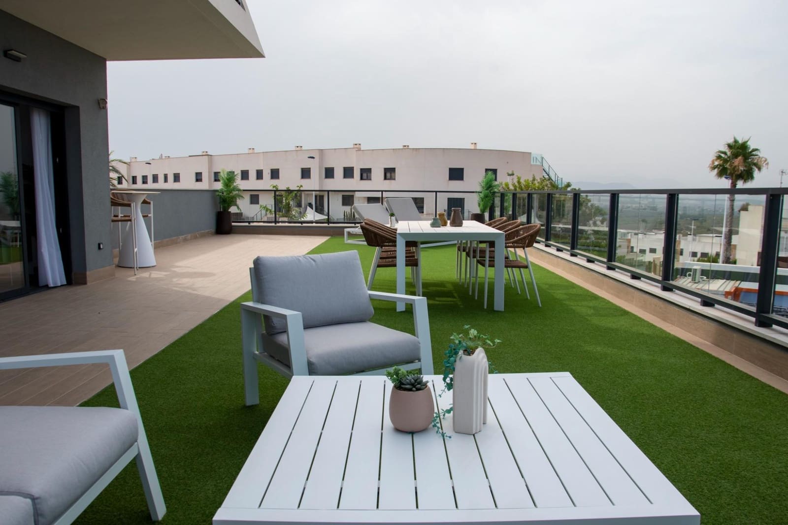 3 makuuhuone Huoneisto myytävänä paikassa Gran Alacant mukana uima-altaan 
autotalli - 405 000 € (Ref: 9543810)