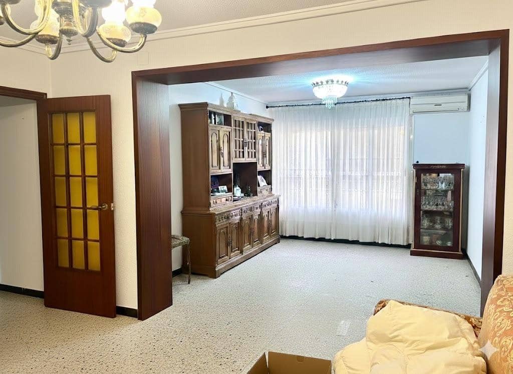 4 slaapkamer Flat te koop in Elche / Elx - € 240.000 (Ref: 9543811)