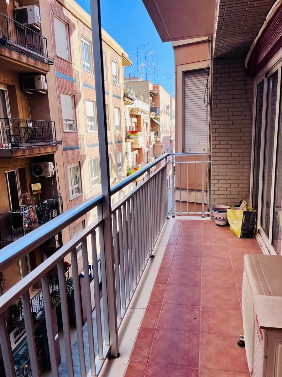 4 slaapkamer Flat te koop in Elche / Elx - € 240.000 (Ref: 9543811)