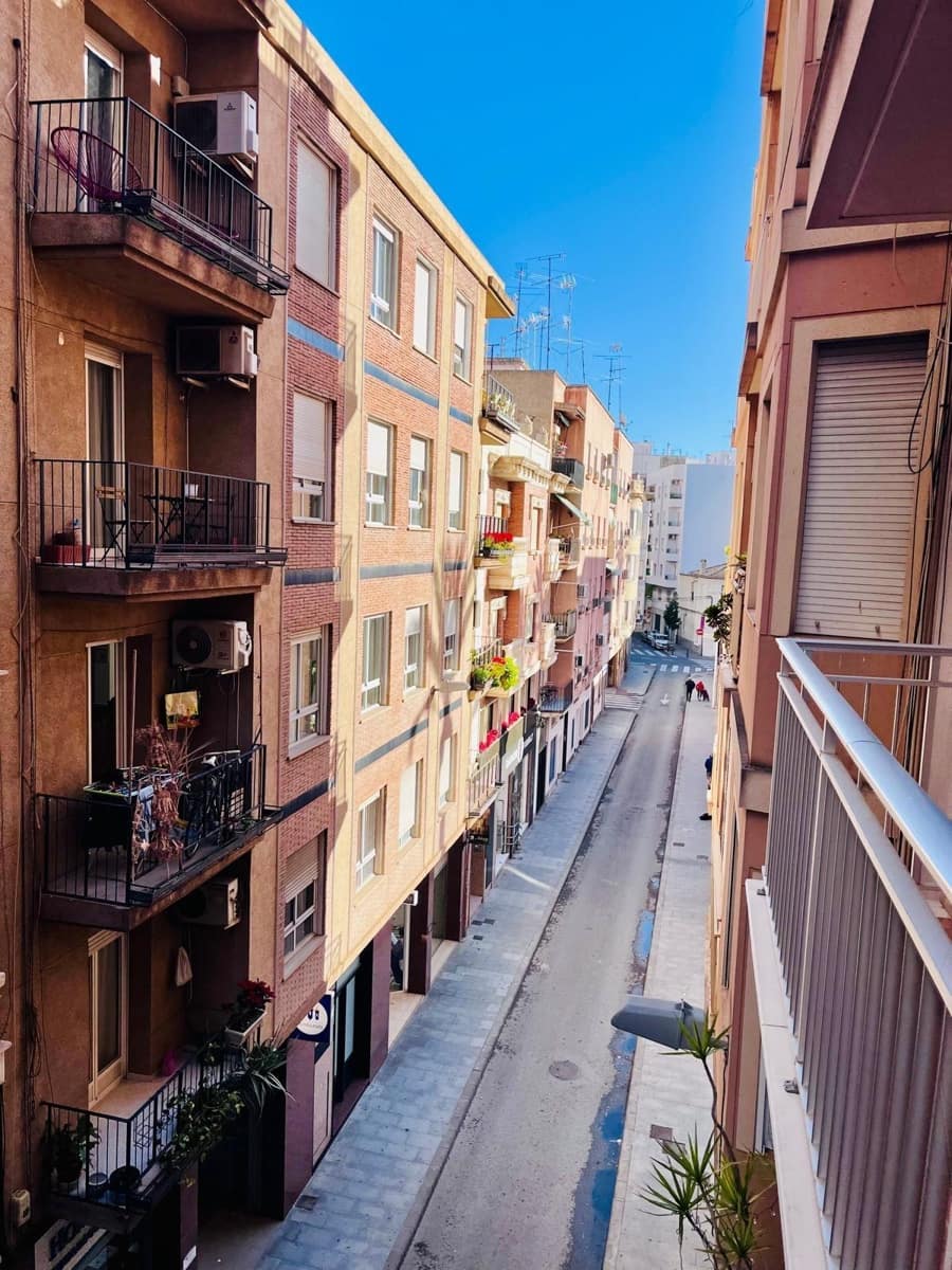 4 slaapkamer Flat te koop in Elche / Elx - € 240.000 (Ref: 9543811)