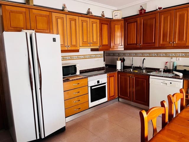 4 slaapkamer Flat te koop in Centro, Elche / Elx - € 240.000 (Ref: 9543811)