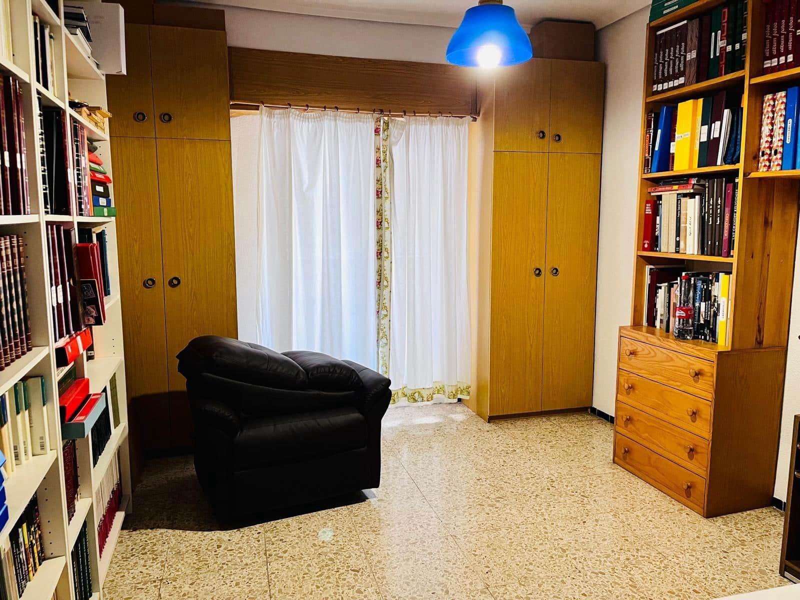 4 slaapkamer Flat te koop in Elche / Elx - € 240.000 (Ref: 9543811)