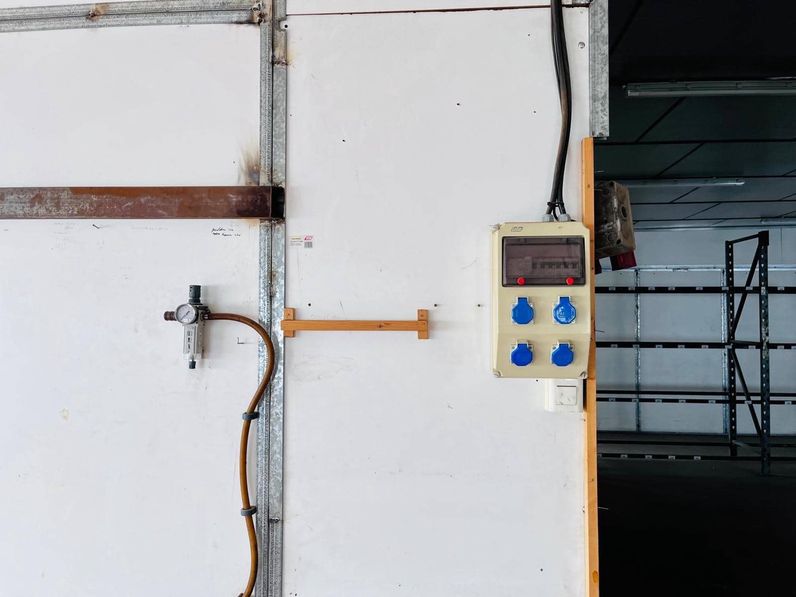 Business for sale in Matola - € 750,000 (Ref: 9551861)