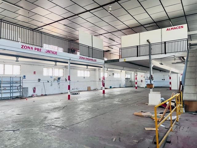 Business for sale in Matola, Elche / Elx - € 750,000 (Ref: 9551861)