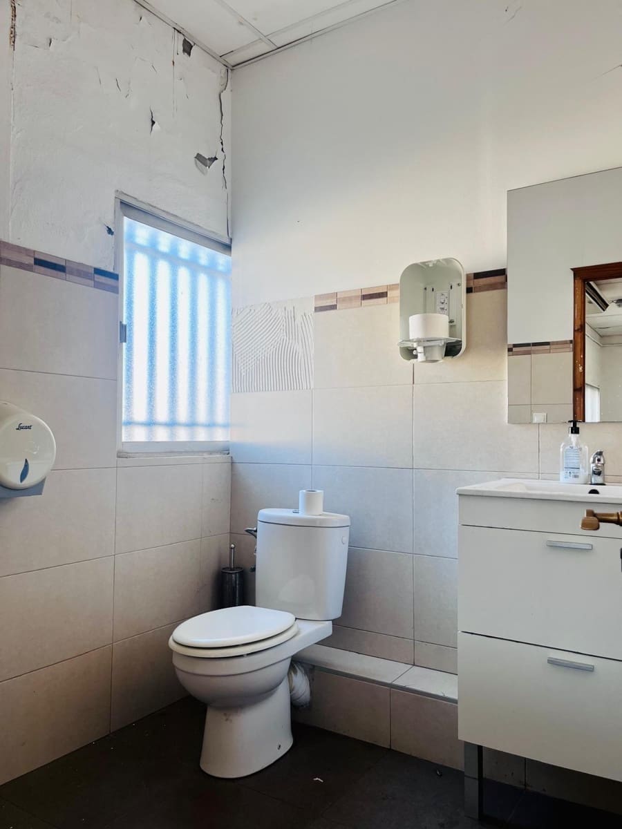 Virksomhed til leje i Matola - € 3.000 (Ref: 9551862)