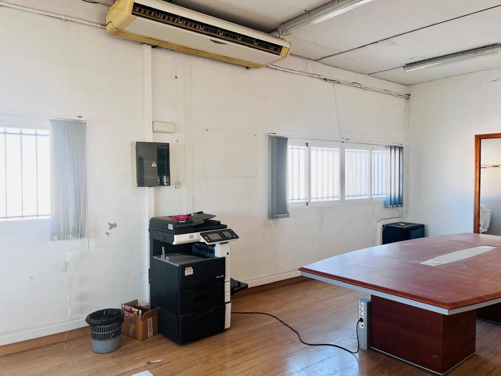 Virksomhed til leje i Matola - € 3.000 (Ref: 9551862)