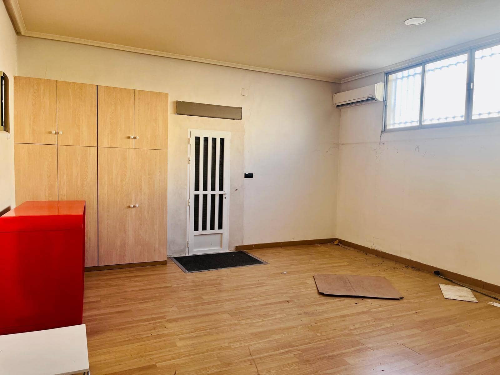 Virksomhed til leje i Matola - € 3.000 (Ref: 9551862)