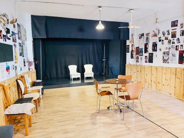 Kaupallinen myytävänä paikassa Elche / Elx - 55 000 € (Ref: 9565398)