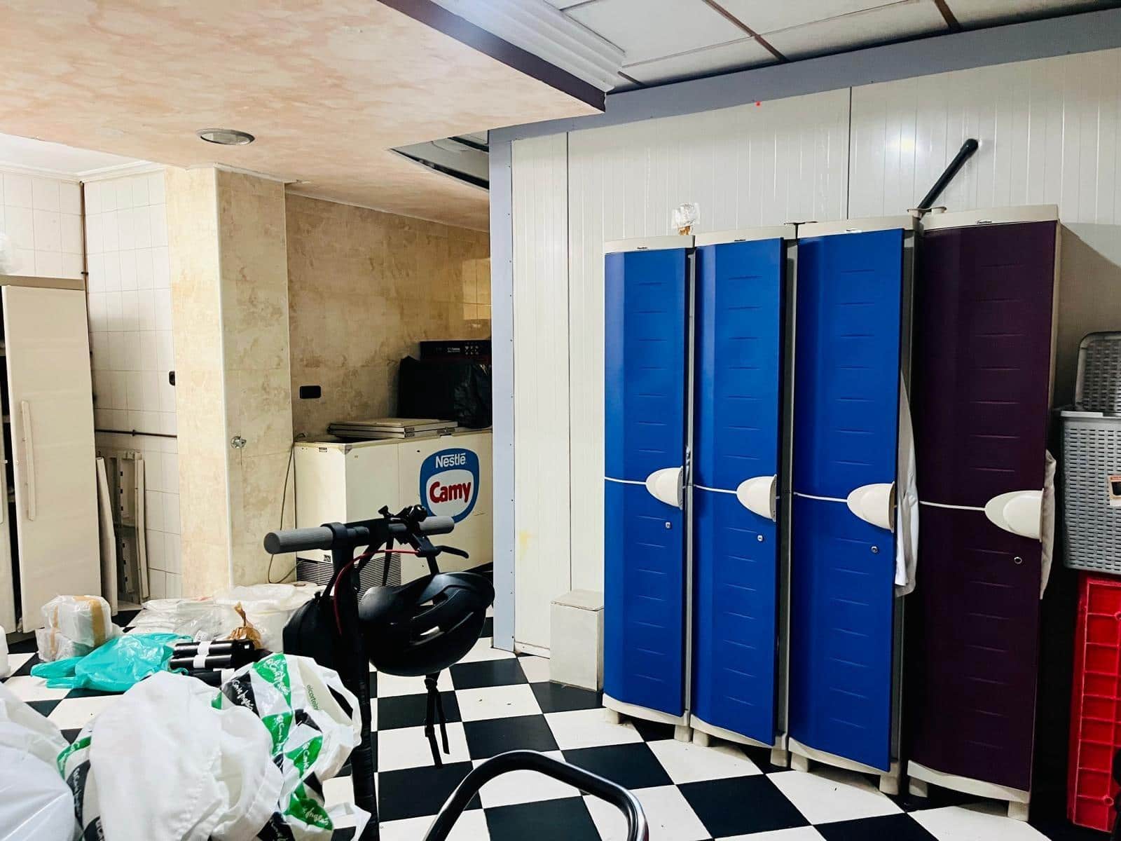 Kommersiell til salgs i Elche / Elx - € 85 000 (Ref: 9565399)