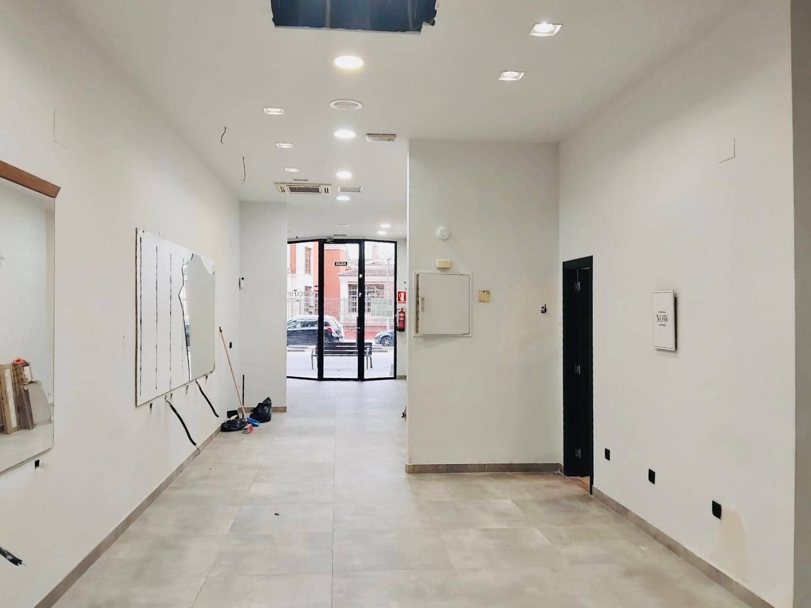 Erhverv til leje i Elche / Elx - € 1.000 (Ref: 9568985)