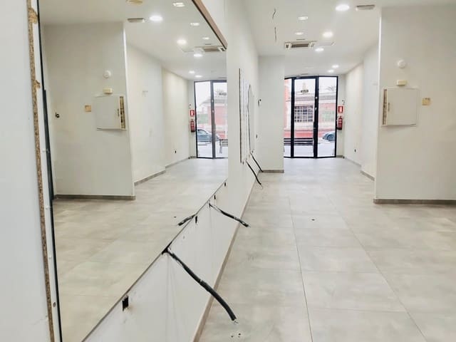 Erhverv til leje i Altabix, Elche / Elx - € 1.000 (Ref: 9568985)