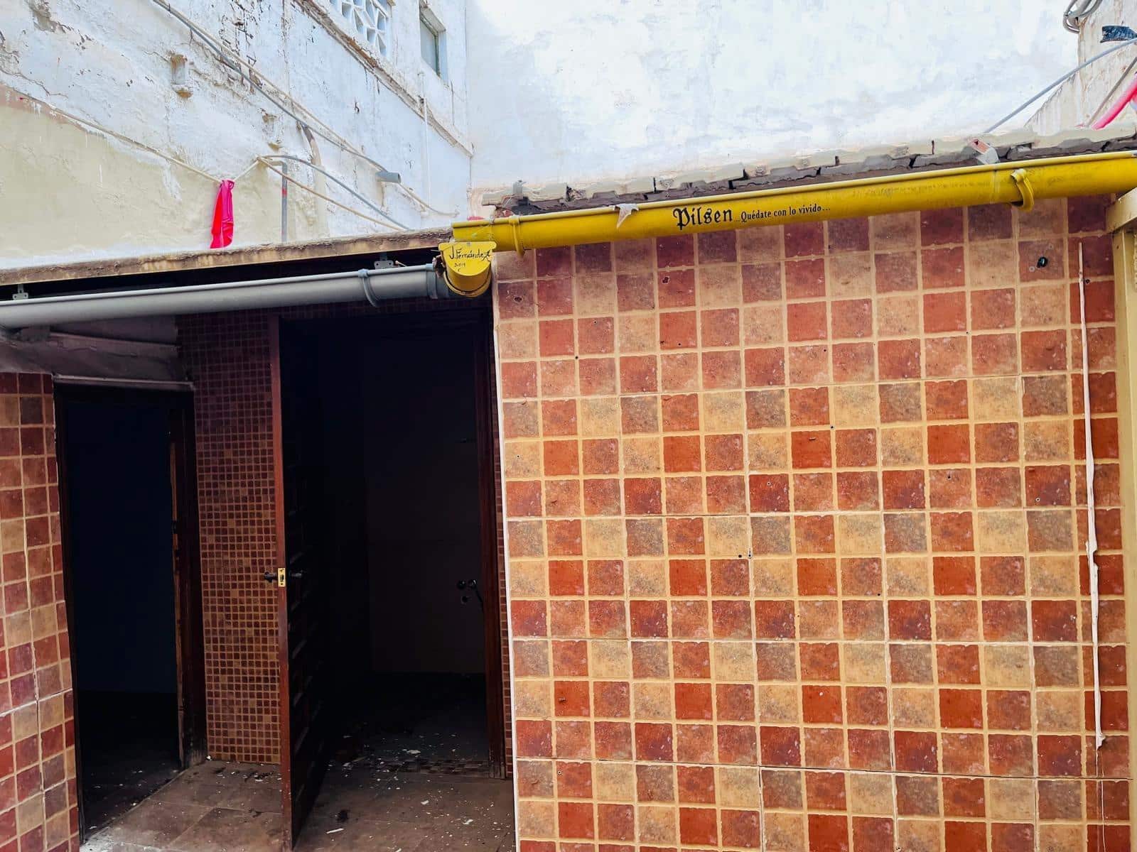 Gewerbe zu vermieten in Elche / Elx - 700 € (Ref: 9586704)