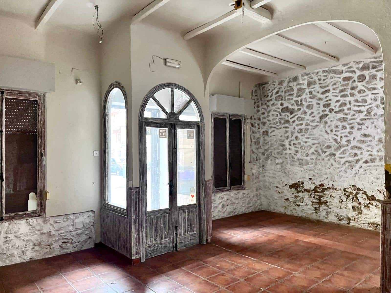 Gewerbe zu vermieten in Elche / Elx - 700 € (Ref: 9586704)