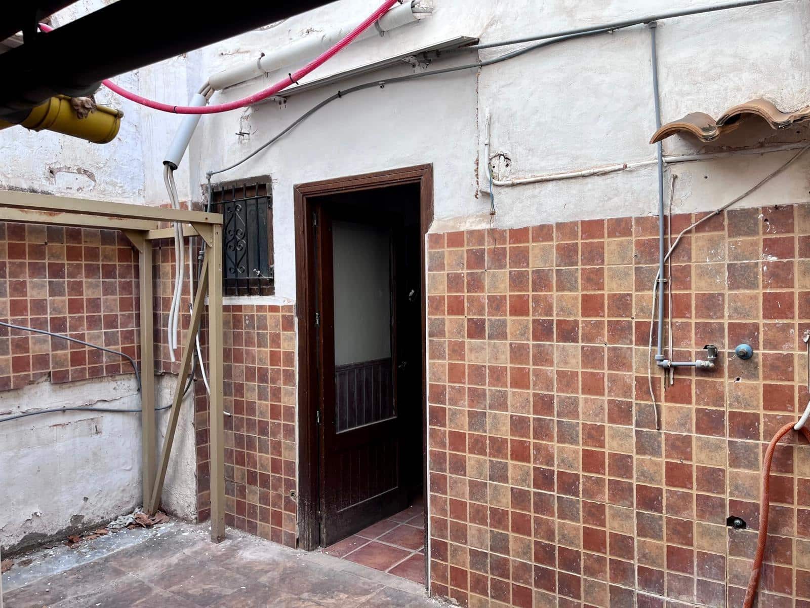 Gewerbe zu vermieten in Elche / Elx - 700 € (Ref: 9586704)