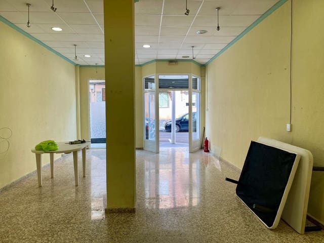 Kaupallinen myytävänä paikassa Elche / Elx - 67 000 € (Ref: 9586705)