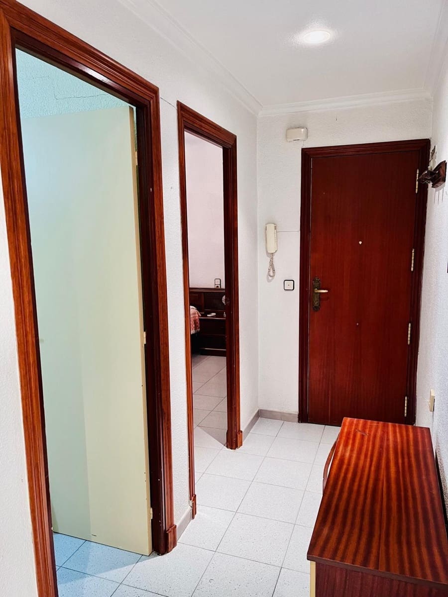 4 chambre Appartement à vendre à Elche / Elx - 105 000 € (Ref: 9596356)