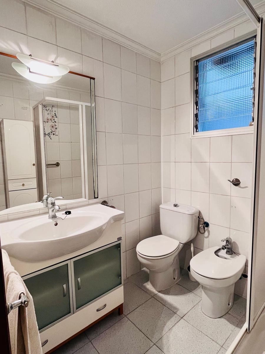 4 chambre Appartement à vendre à Elche / Elx - 105 000 € (Ref: 9596356)