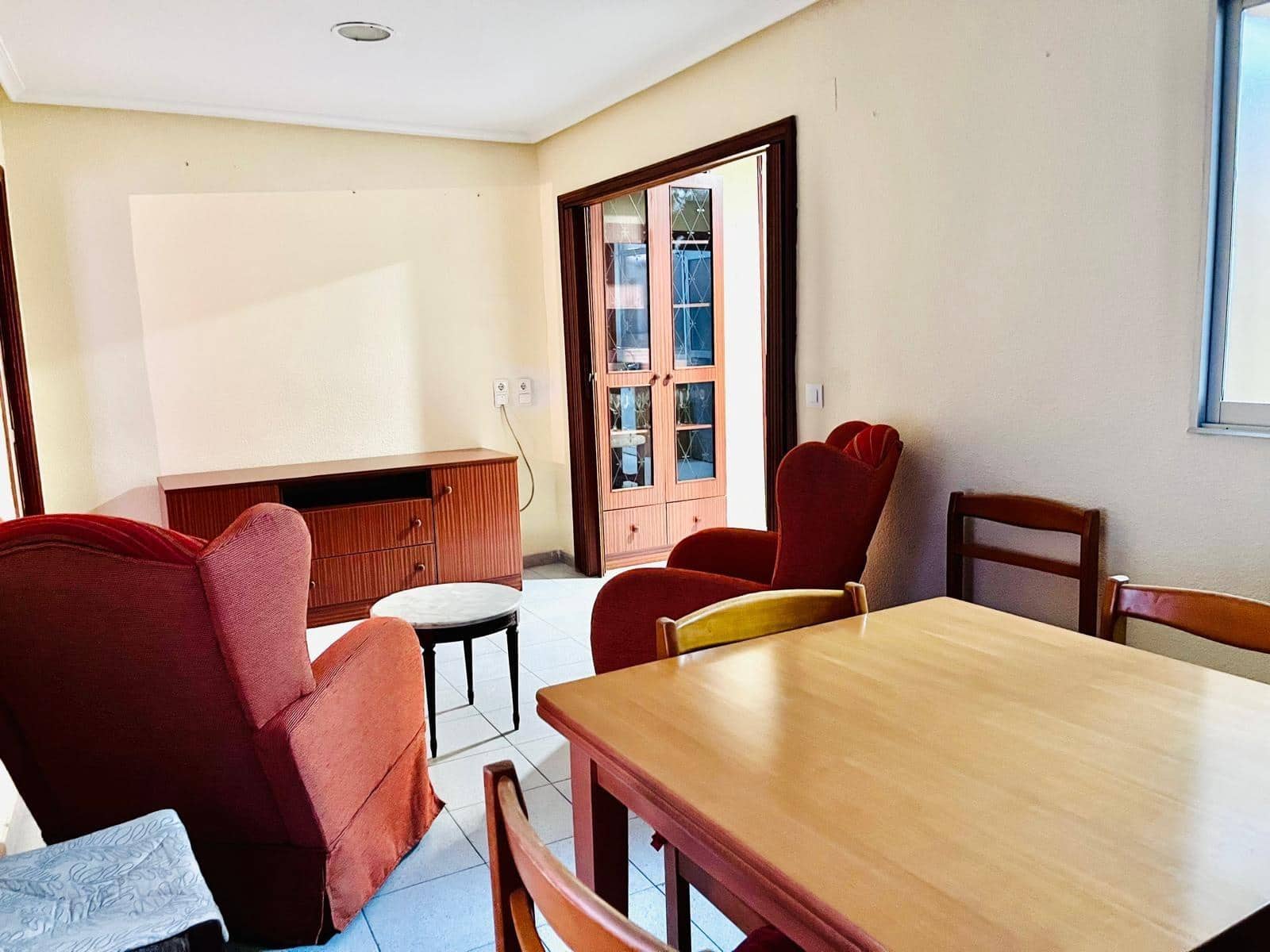 4 chambre Appartement à vendre à Elche / Elx - 105 000 € (Ref: 9596356)