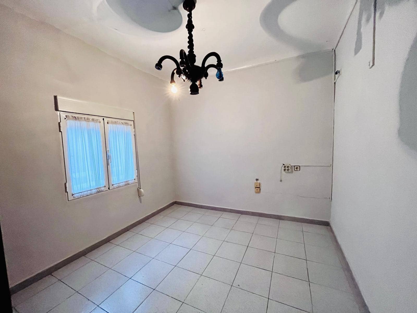 4 chambre Appartement à vendre à Elche / Elx - 105 000 € (Ref: 9596356)