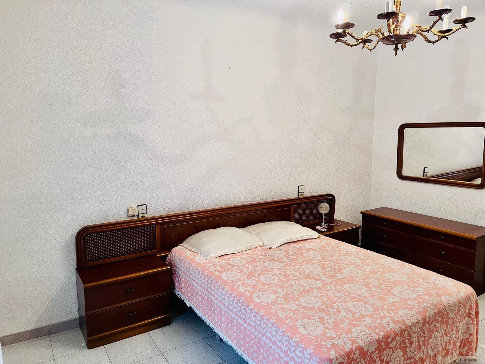 4 chambre Appartement à vendre à Elche / Elx - 105 000 € (Ref: 9596356)