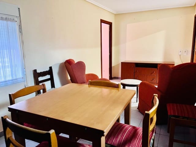 Piso de 4 habitaciones en Elche / Elx en venta - 105.000 € (Ref: 9596356)