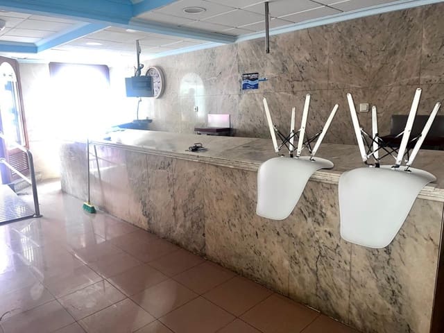 Commercial for sale in Elche / Elx - € 90,000 (Ref: 9608215)