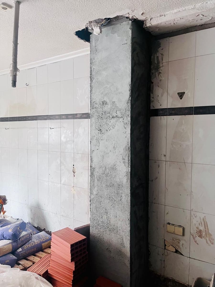 Commercial for sale in Elche / Elx - € 35,000 (Ref: 9608216)