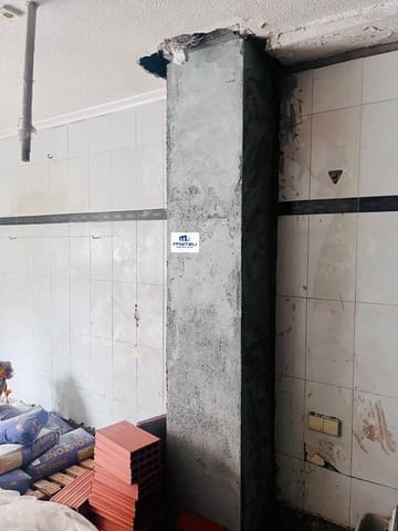 Commerciale in vendita in Elche / Elx - 35.000 € (Rif: 9608216)