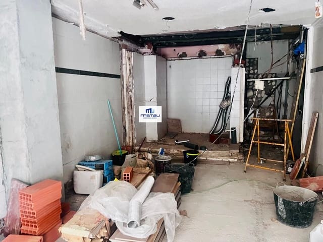 Commerciale in vendita in Elche / Elx - 35.000 € (Rif: 9608216)