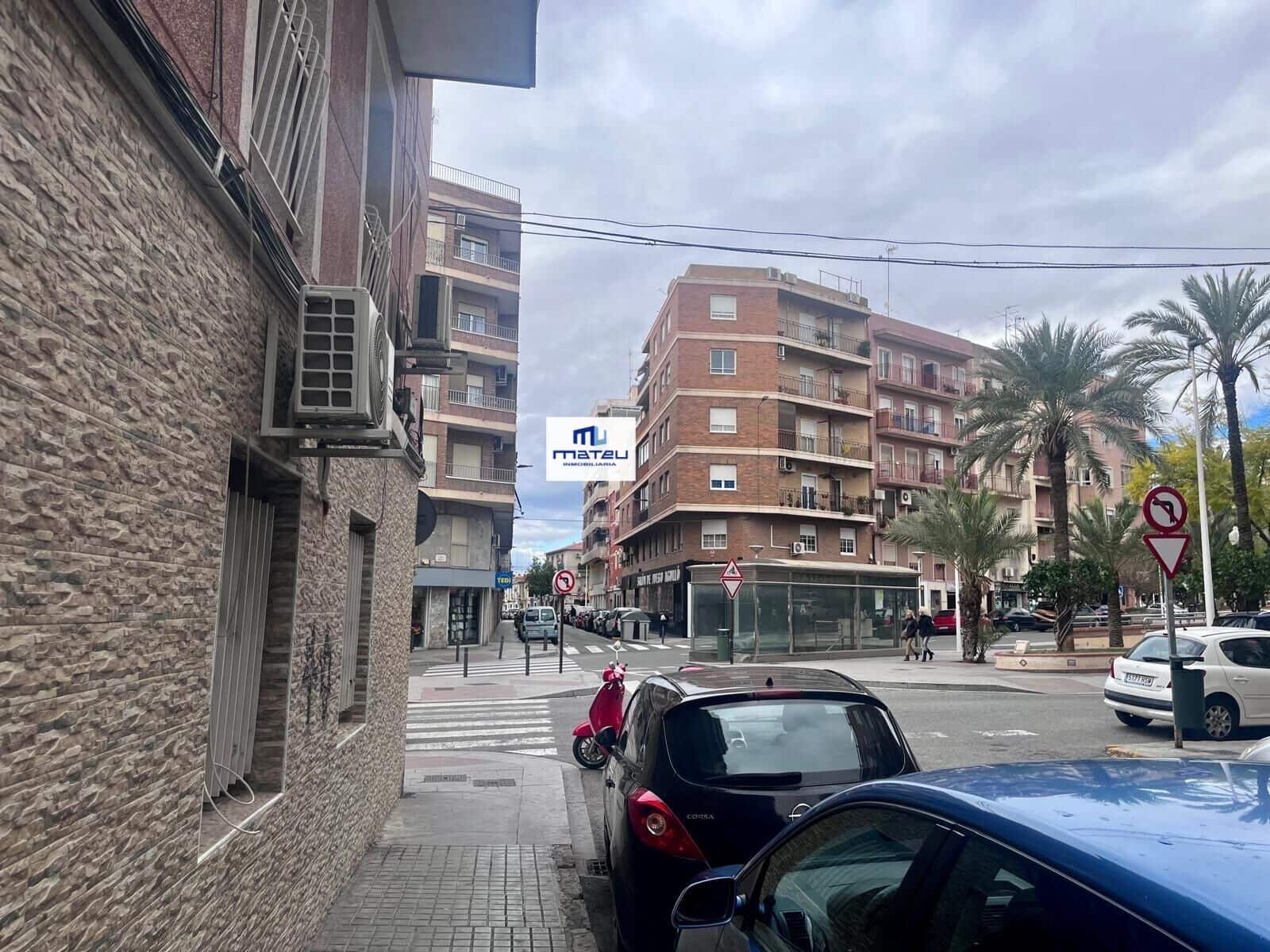 Local Comercial en Elche / Elx en venta - 35.000 € (Ref: 9608216)