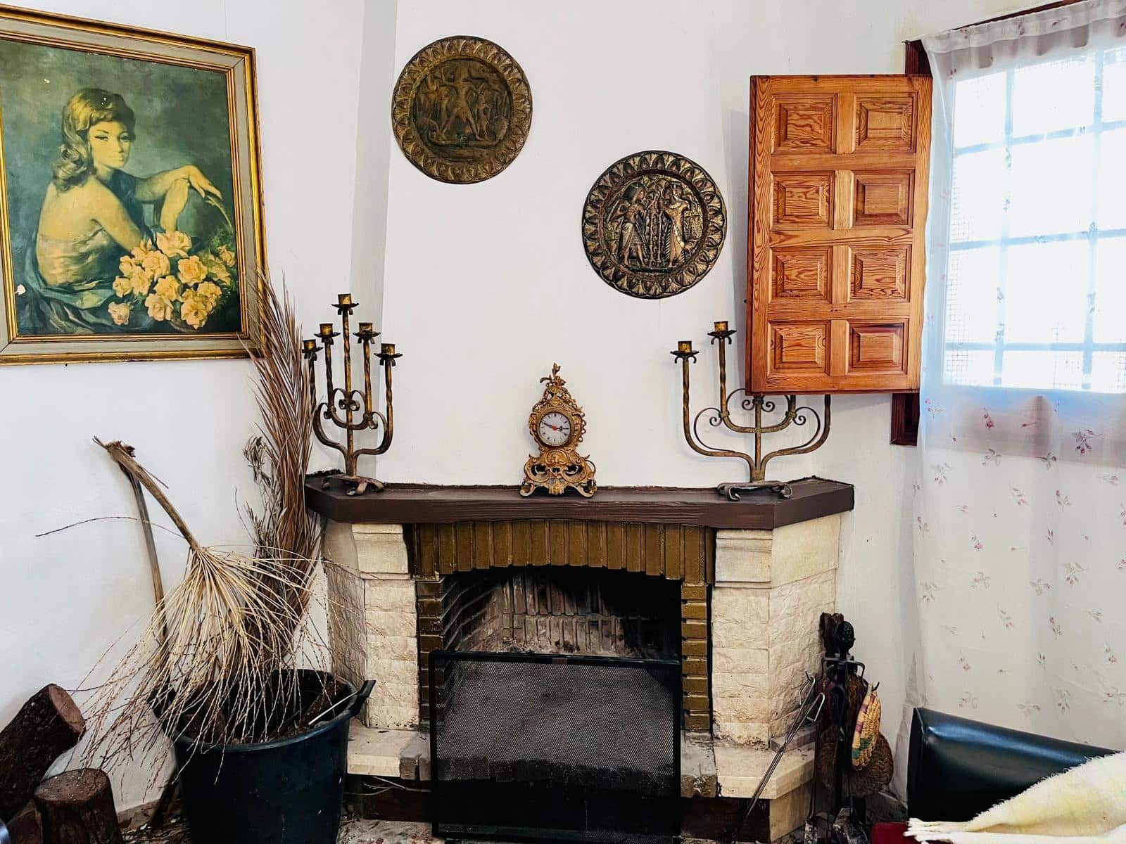 5 bedroom Villa for sale in Elche / Elx with garage - € 300,000 (Ref: 9616043)