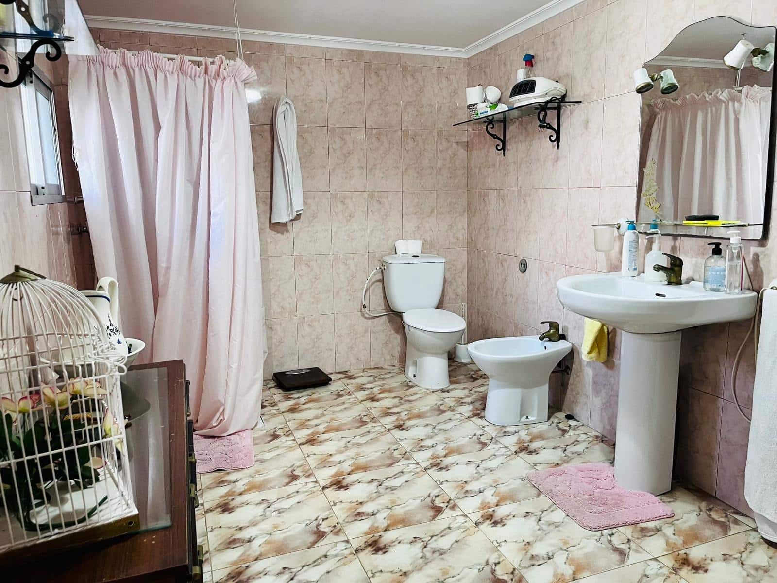 5 bedroom Villa for sale in Elche / Elx with garage - € 300,000 (Ref: 9616043)