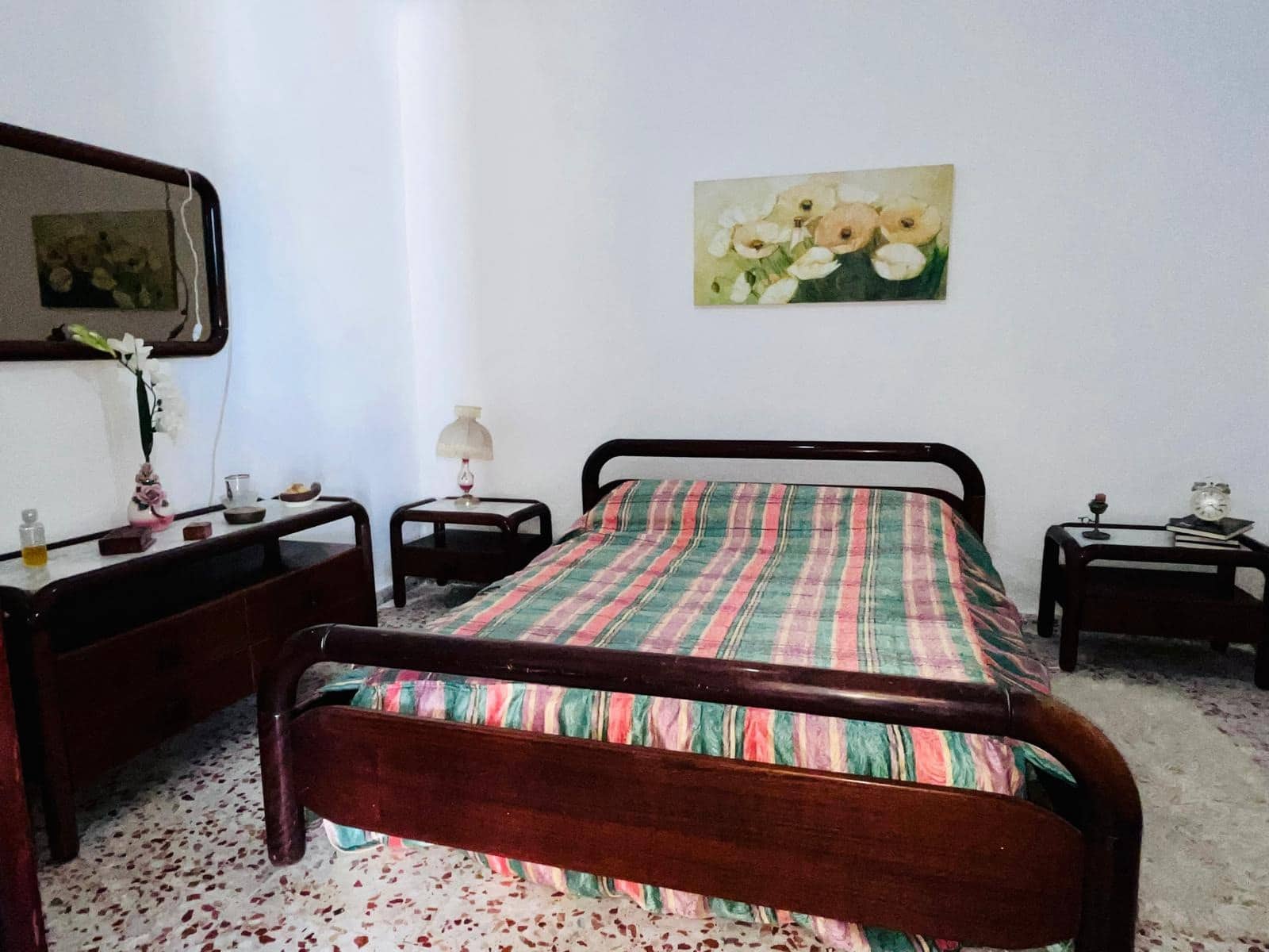 5 bedroom Villa for sale in Elche / Elx with garage - € 300,000 (Ref: 9616043)