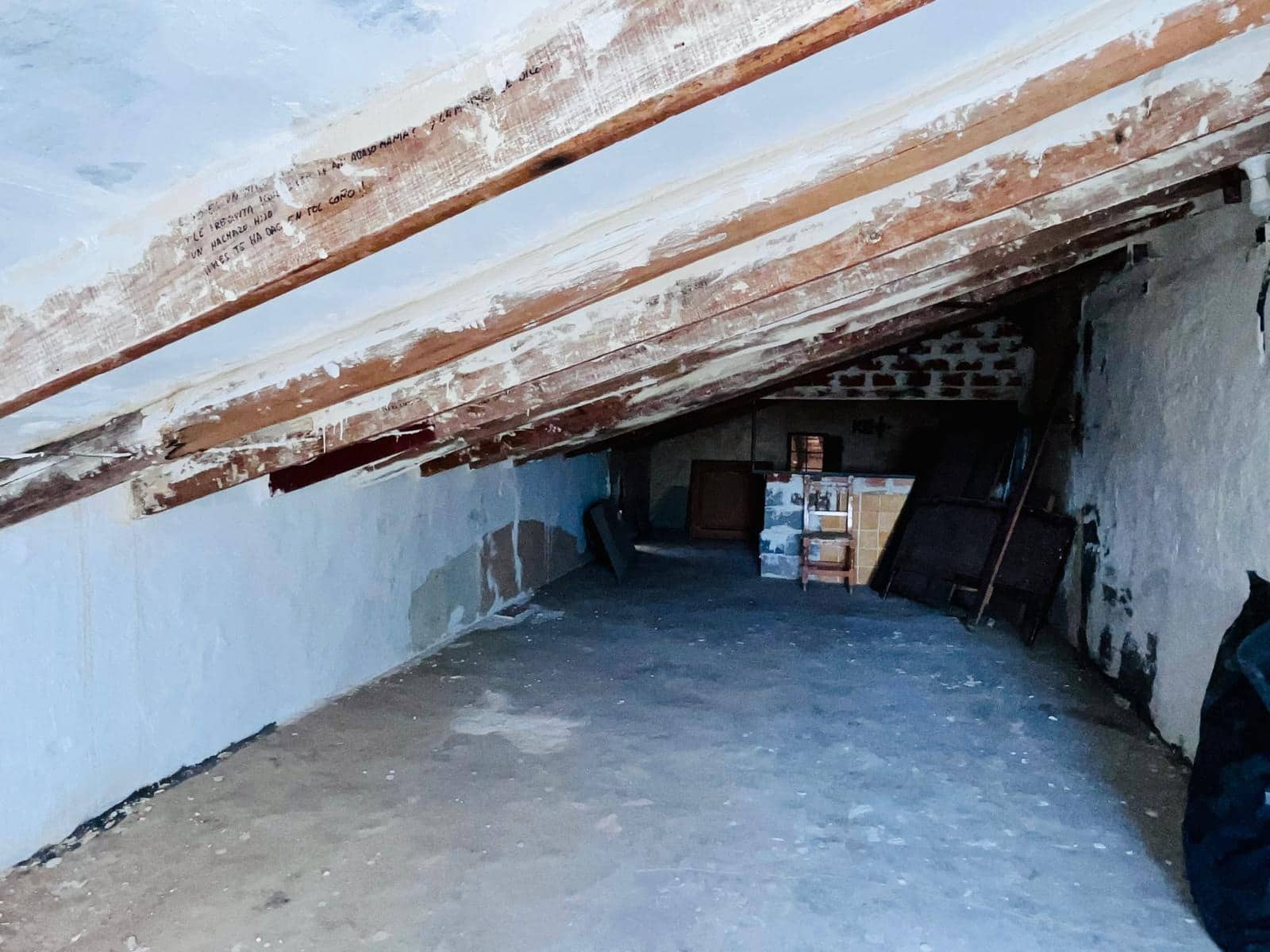 5 bedroom Villa for sale in Elche / Elx with garage - € 300,000 (Ref: 9616043)