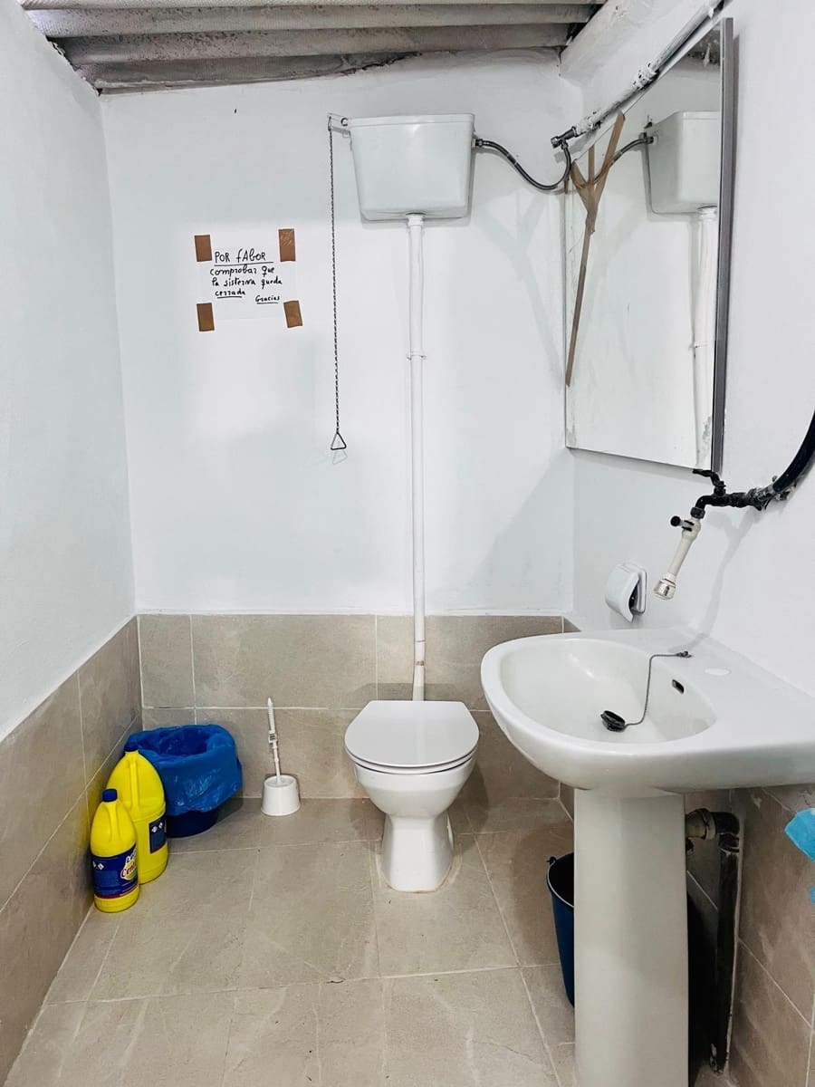 Commercial for rent in Elche / Elx - € 190 (Ref: 9619475)