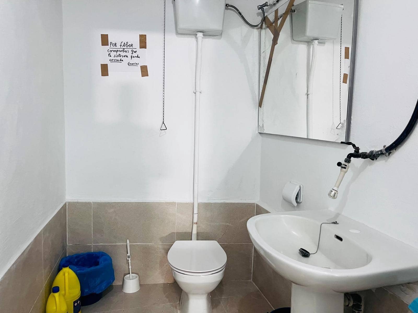 Kaupallinen vuokrattavana paikassa Elche / Elx - 250 € (Ref: 9619475)