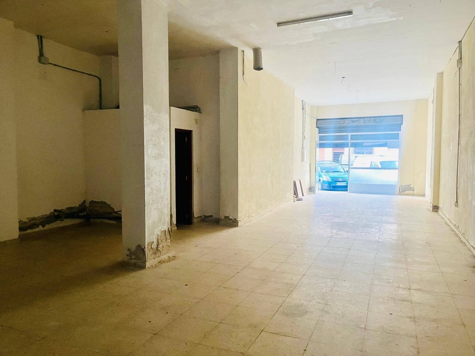 Commercieel te koop in Elche / Elx - € 78.000 (Ref: 9625881)