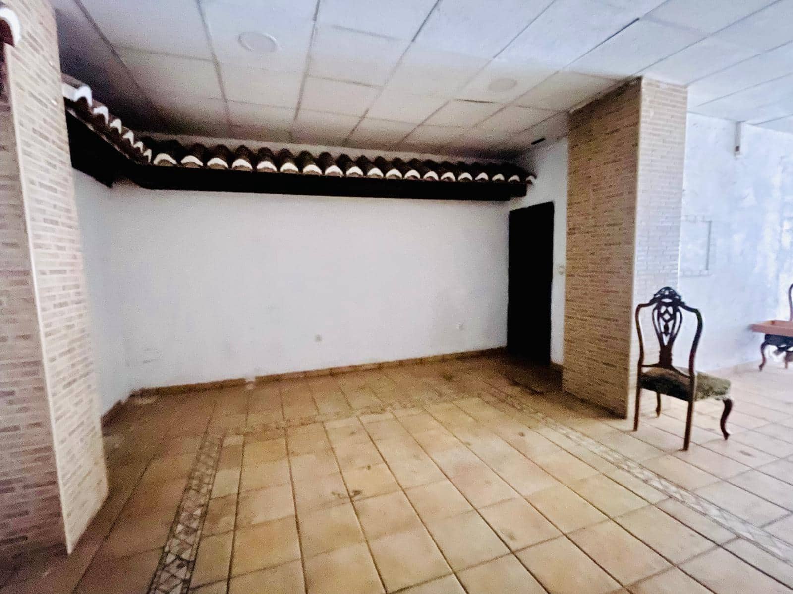 Gewerbe zu vermieten in Elche / Elx - 800 € (Ref: 9677608)