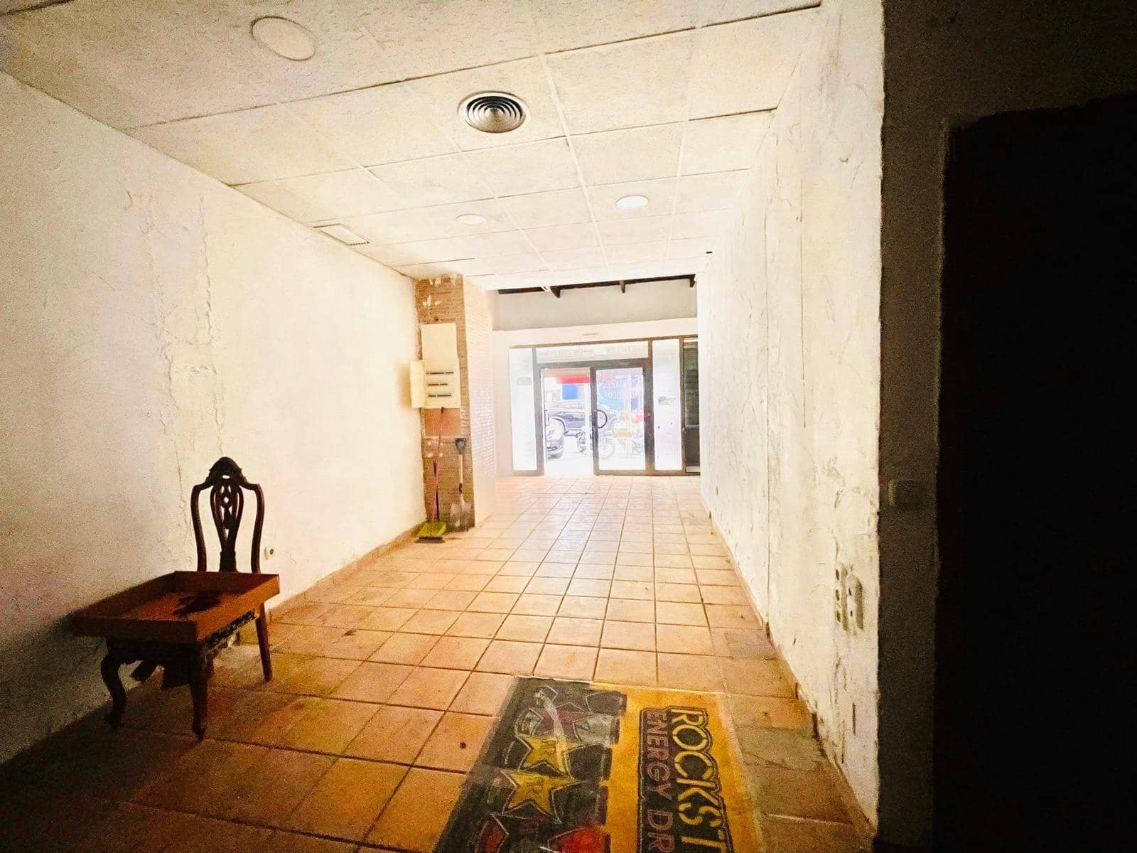 Gewerbe zu vermieten in Elche / Elx - 800 € (Ref: 9677608)