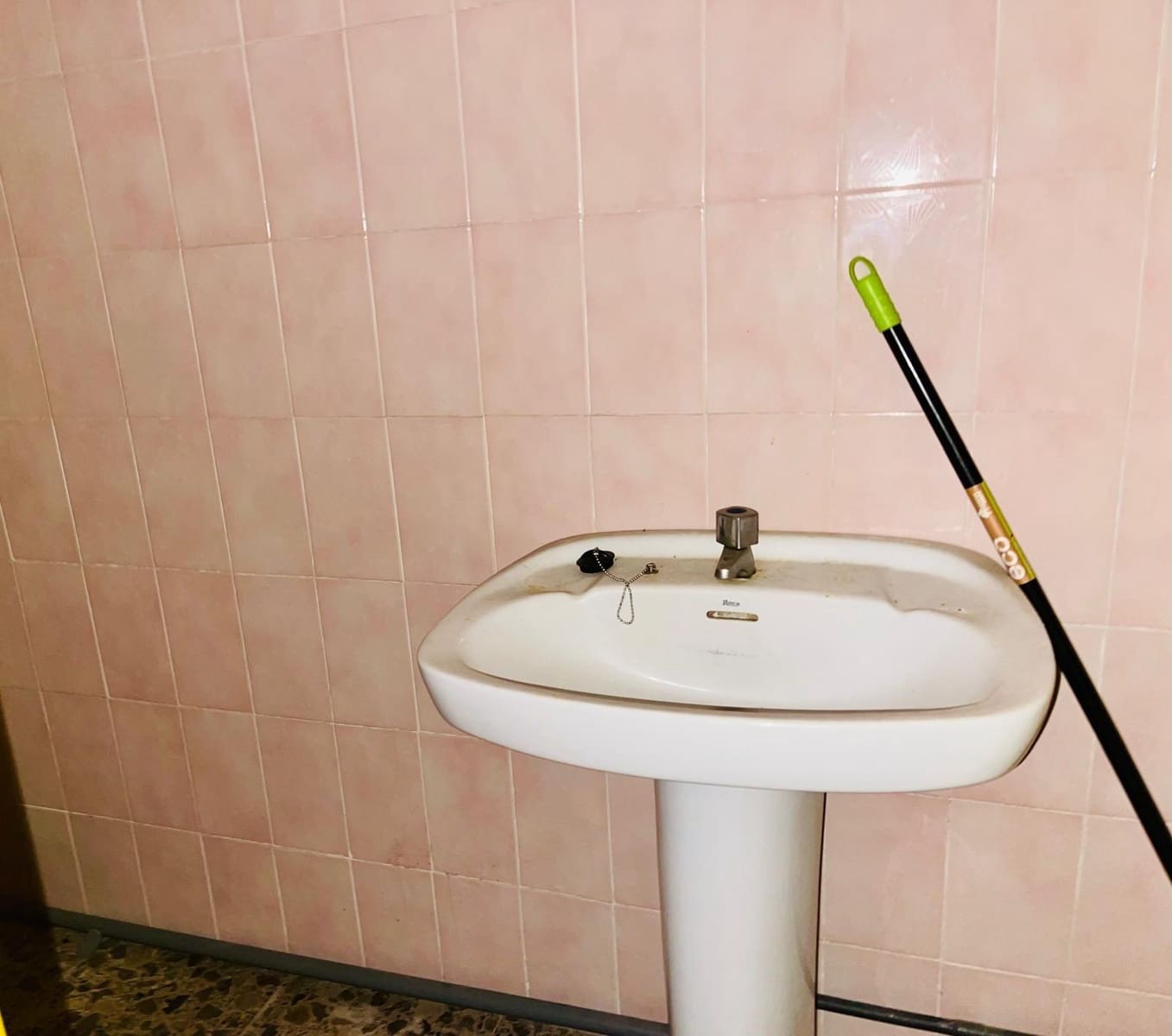 Gewerbe zu vermieten in Elche / Elx - 800 € (Ref: 9677608)