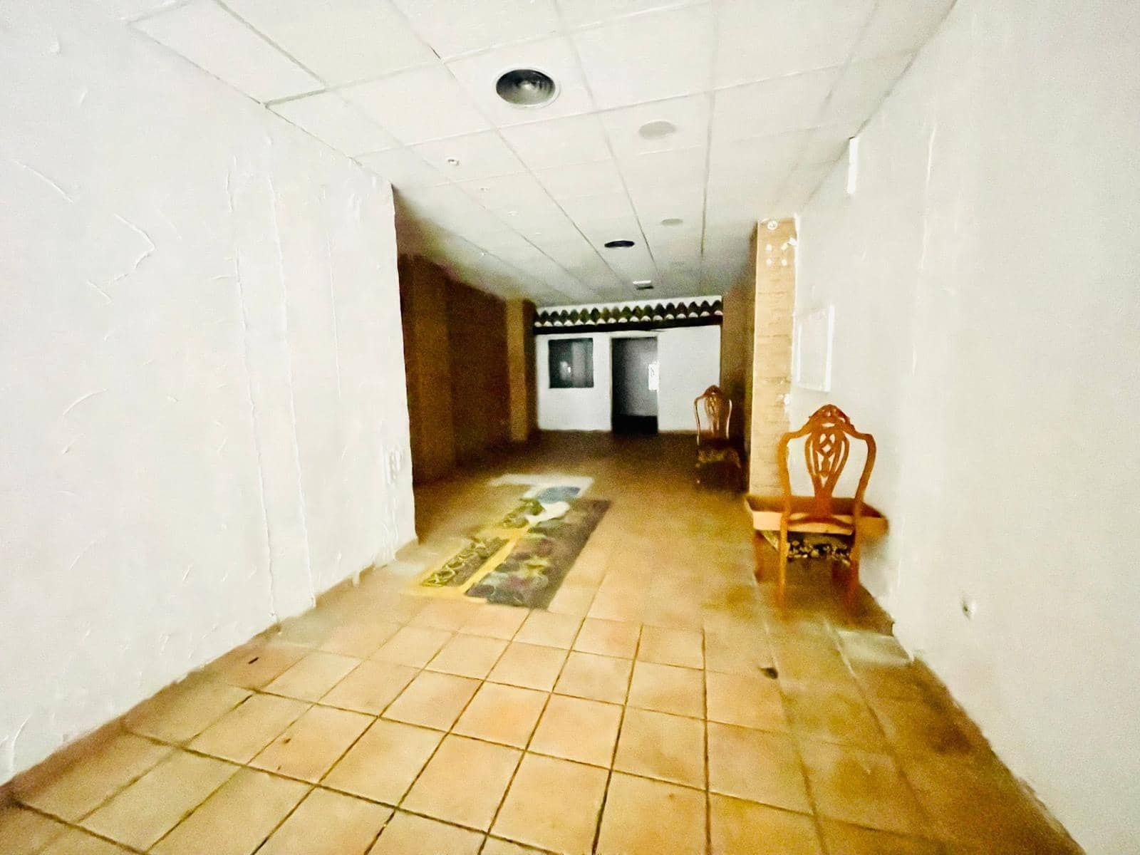 Gewerbe zu vermieten in Elche / Elx - 800 € (Ref: 9677608)